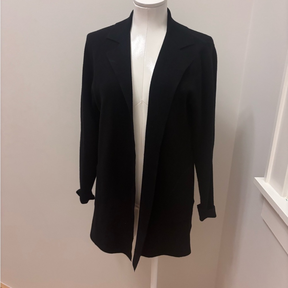 Sioni Black Women's open sweater cardigan. Large